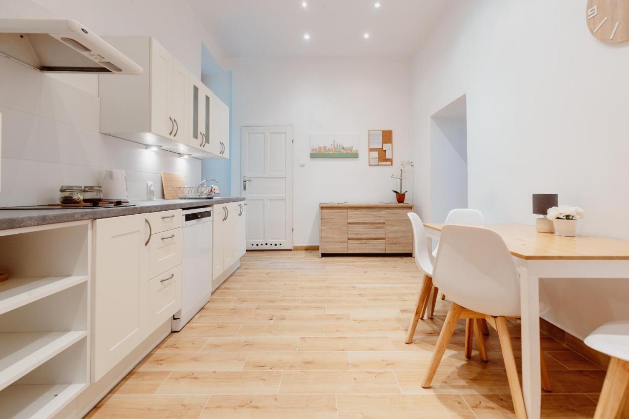 Atticus Apartments Krasków Eksteriør bilde