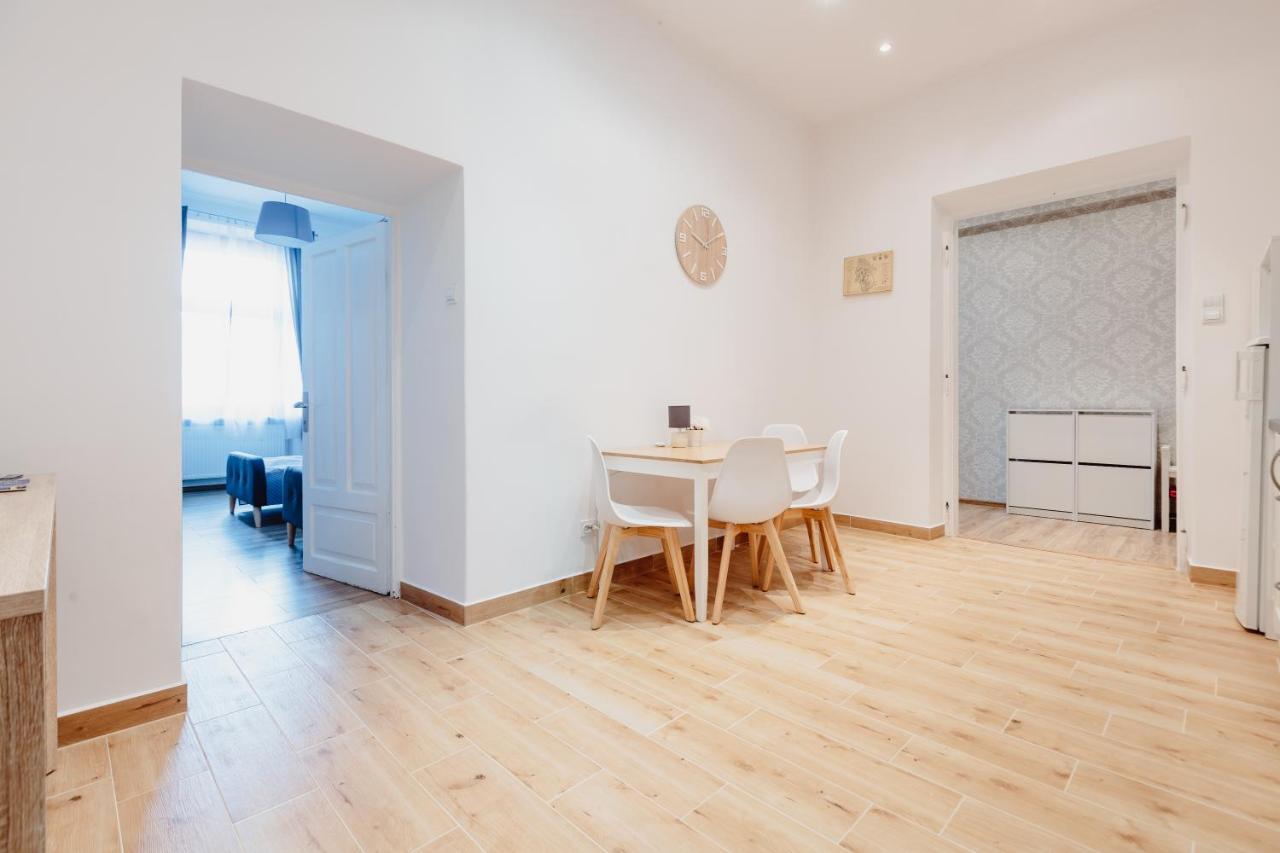 Atticus Apartments Krasków Eksteriør bilde