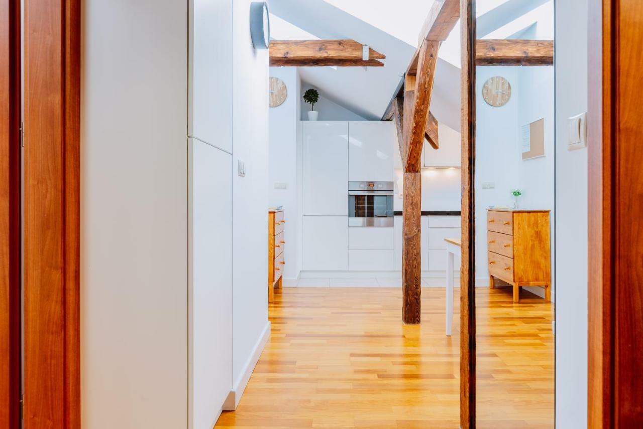 Atticus Apartments Krasków Eksteriør bilde