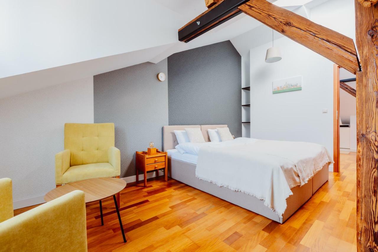 Atticus Apartments Krasków Eksteriør bilde