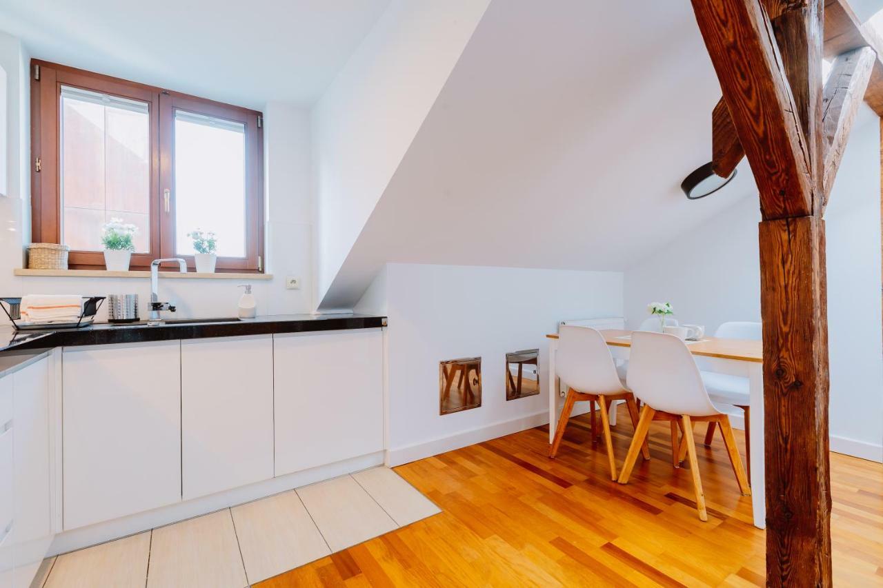 Atticus Apartments Krasków Eksteriør bilde