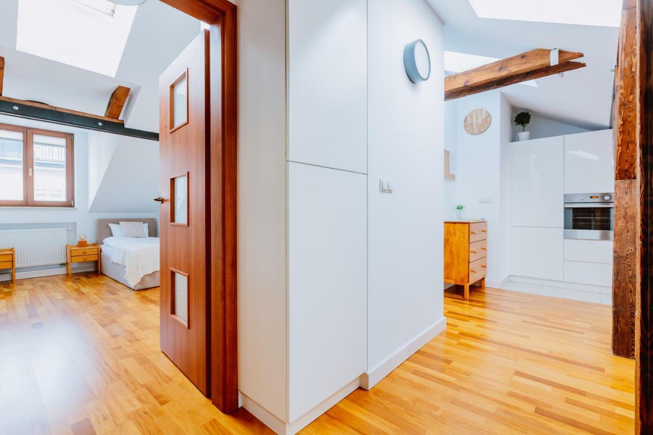Atticus Apartments Krasków Eksteriør bilde