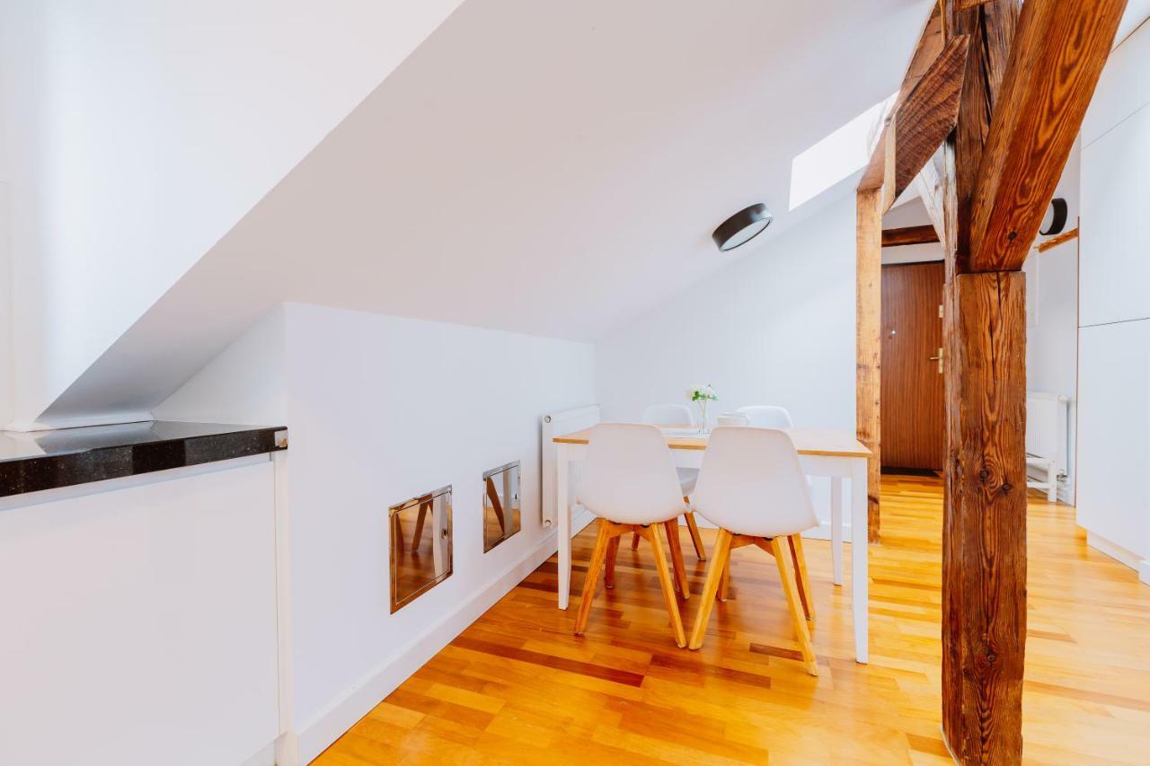 Atticus Apartments Krasków Eksteriør bilde