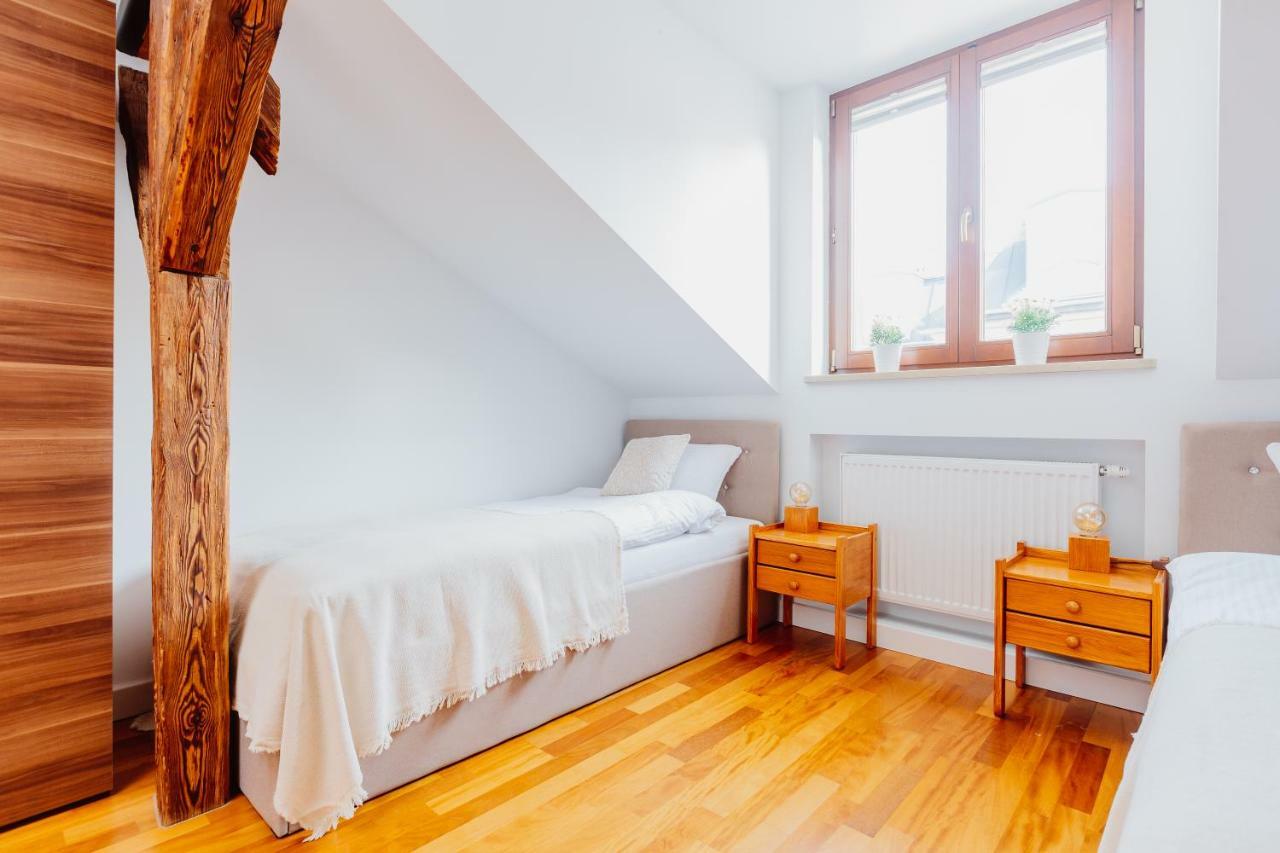 Atticus Apartments Krasków Eksteriør bilde